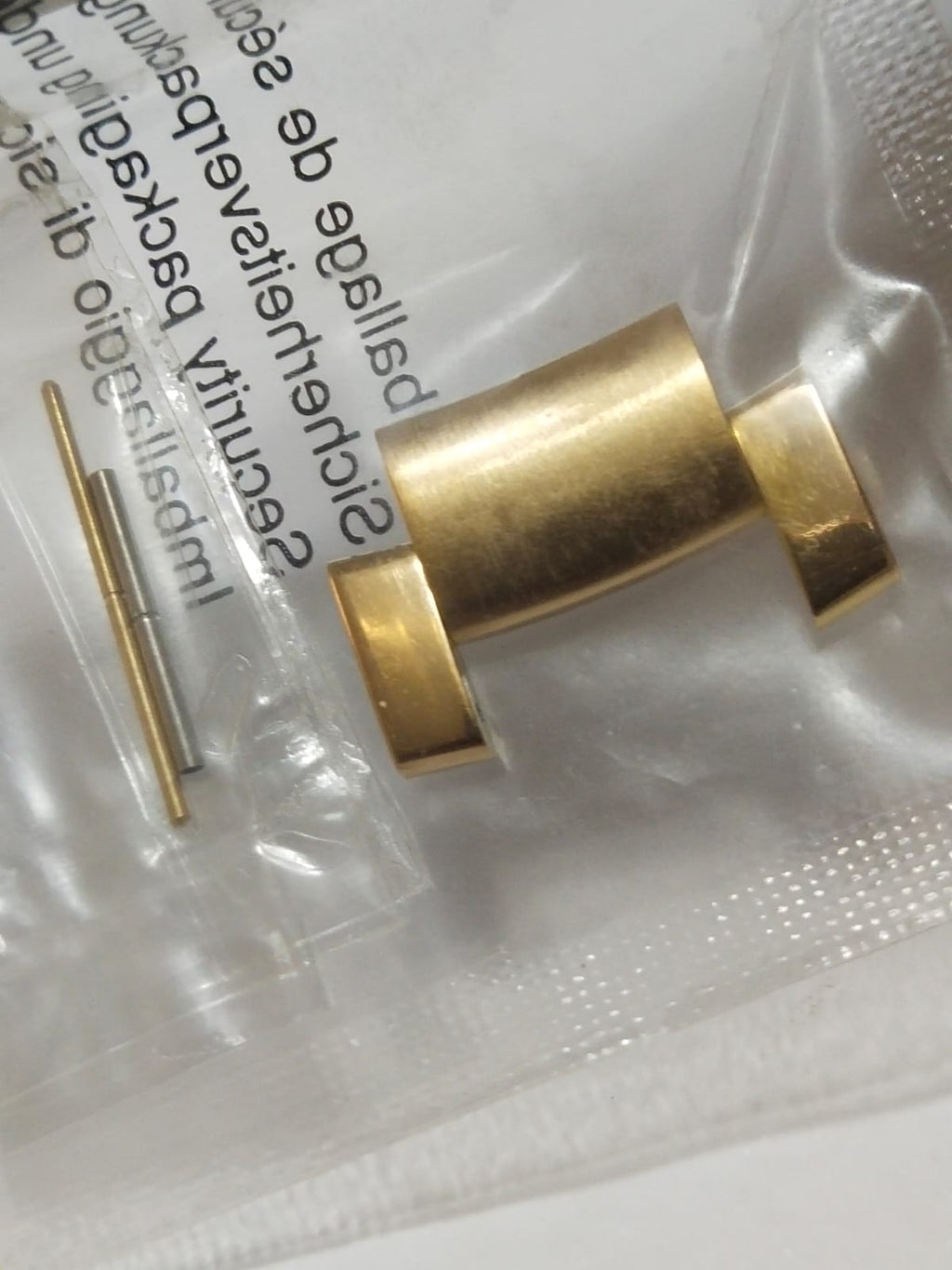 Gucci Link  Gold  Part No. 163.8505.1