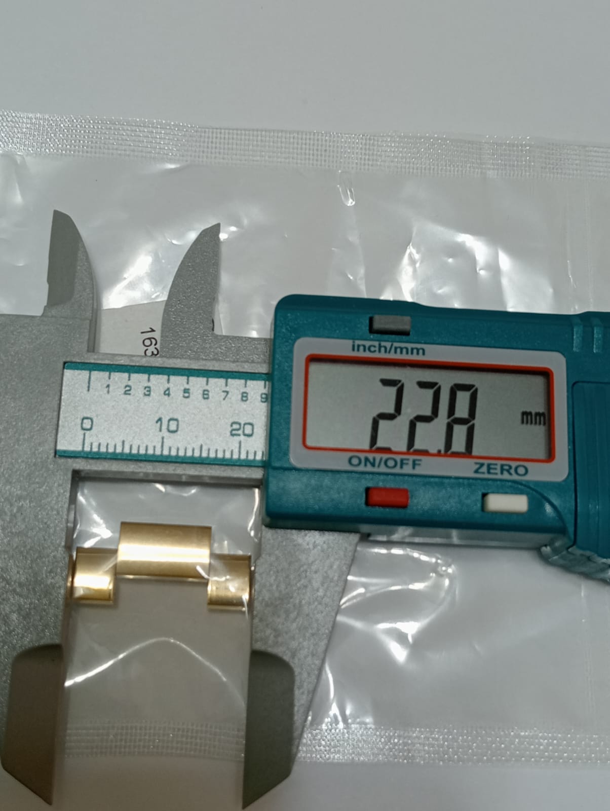 Gucci Link part no.163.4605.1.122.8mm