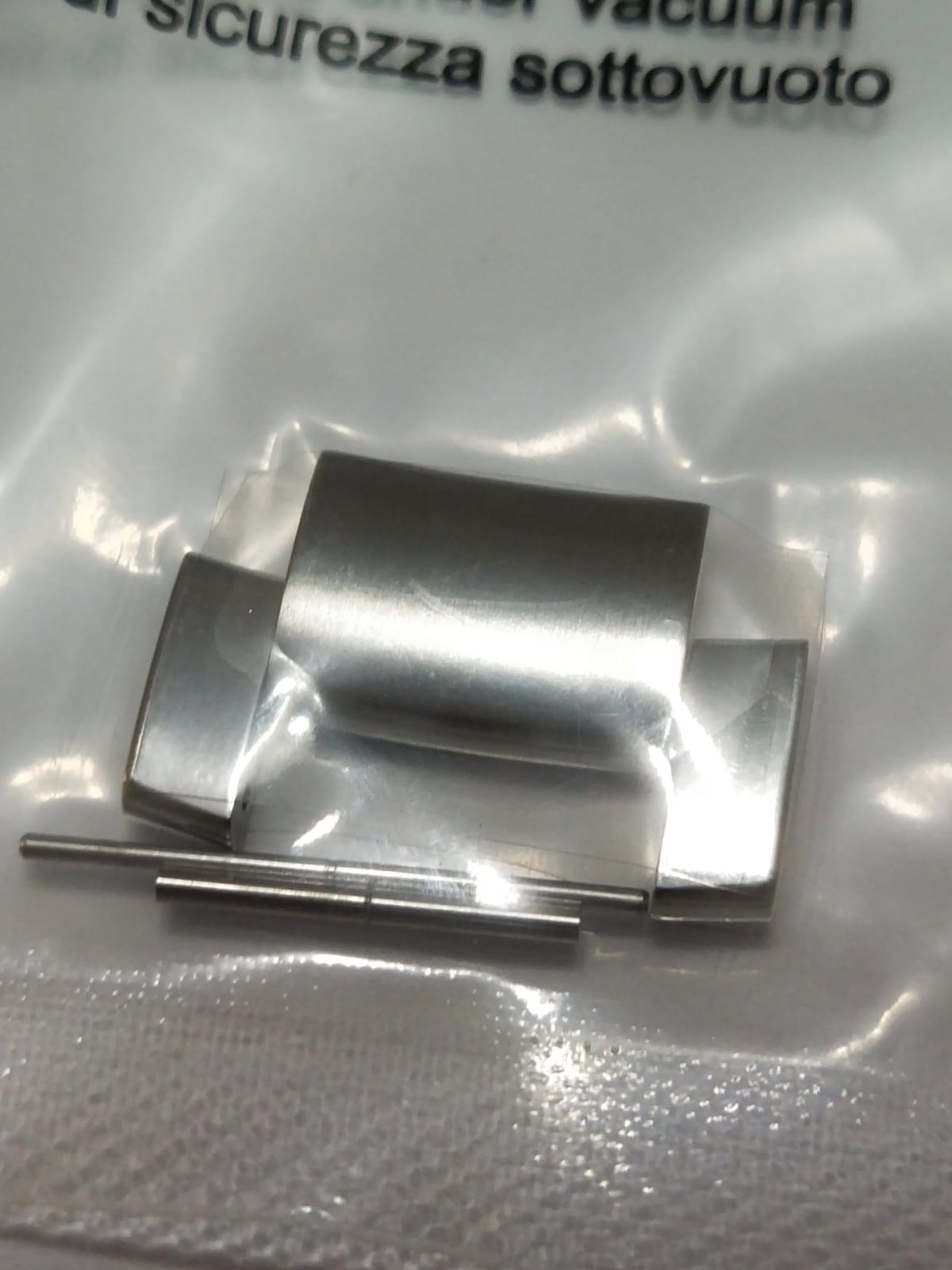 Gucci Link  Part No. 163.8505.1S