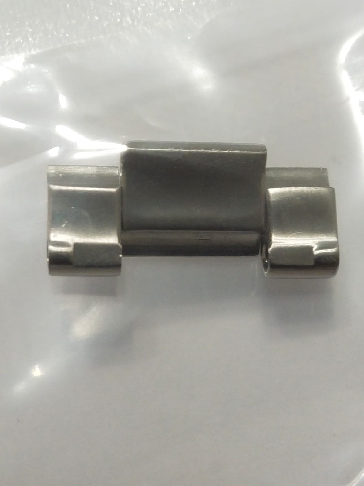 Gucci Link  20mm  Part No.YDA58275