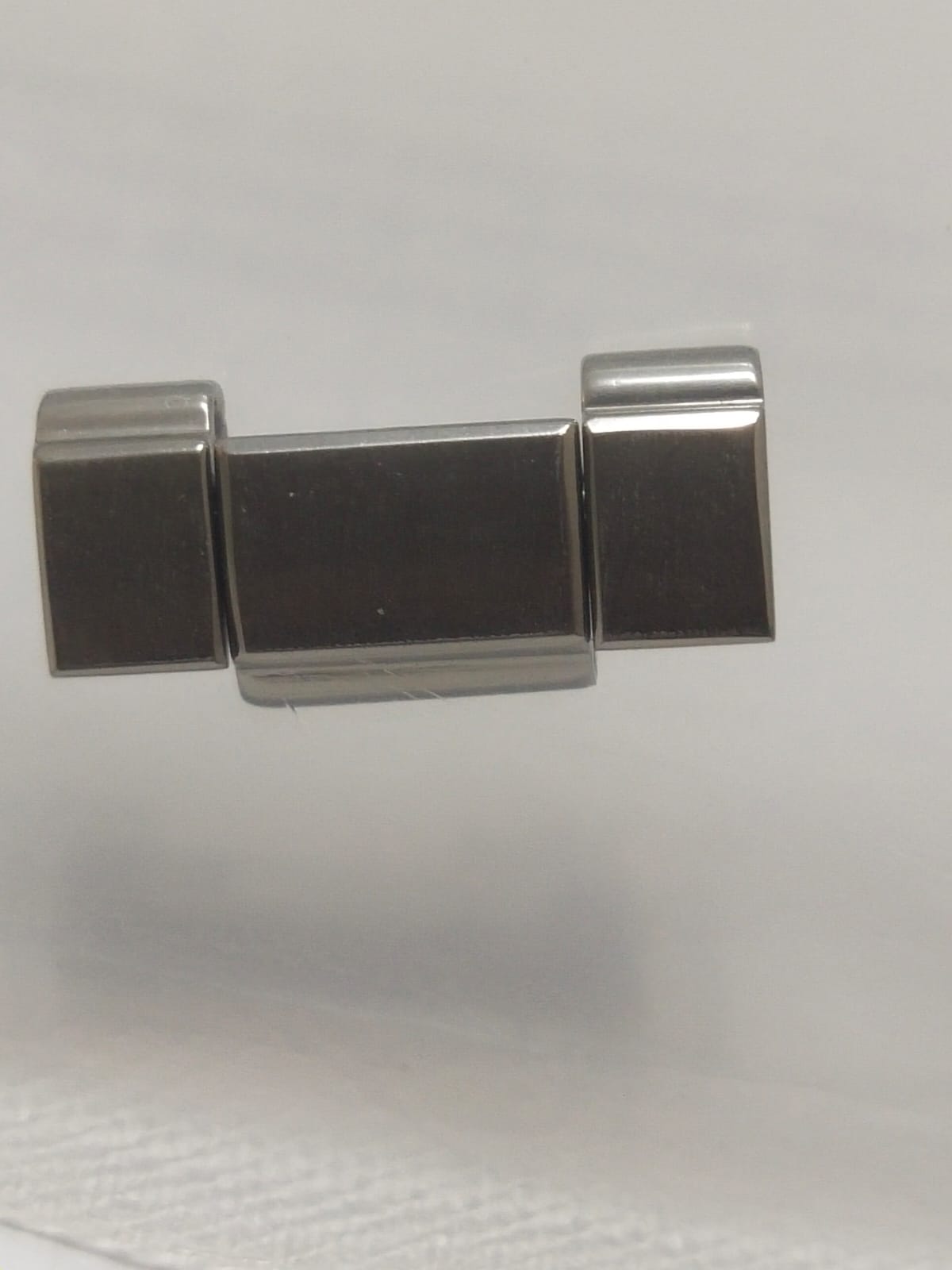 Gucci Link  20mm  Part No.YDA58275