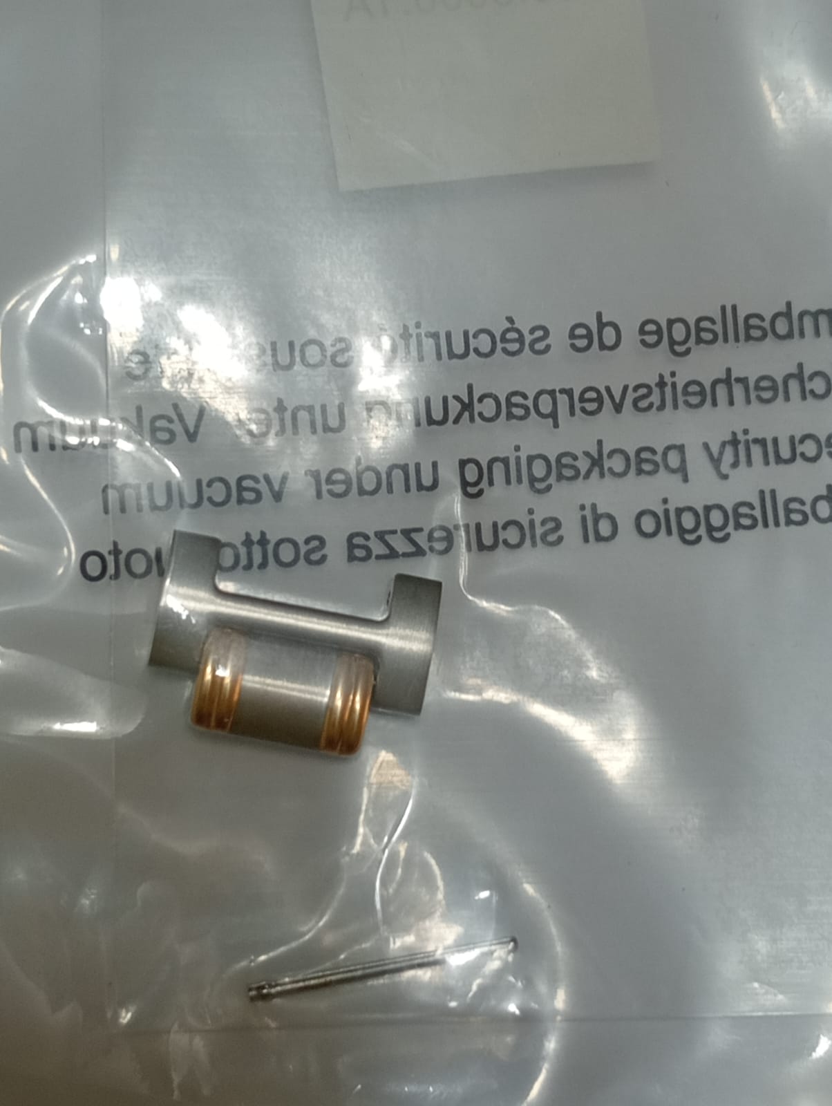 Gucci Link part no.163.9000.1A15.9mm