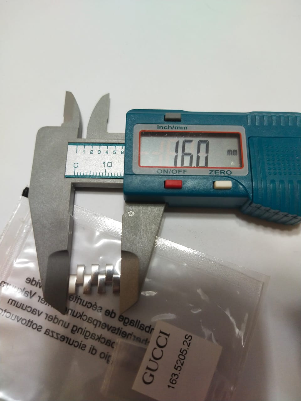 Gucci Link  16 mm  Part No. 163.5205.2S