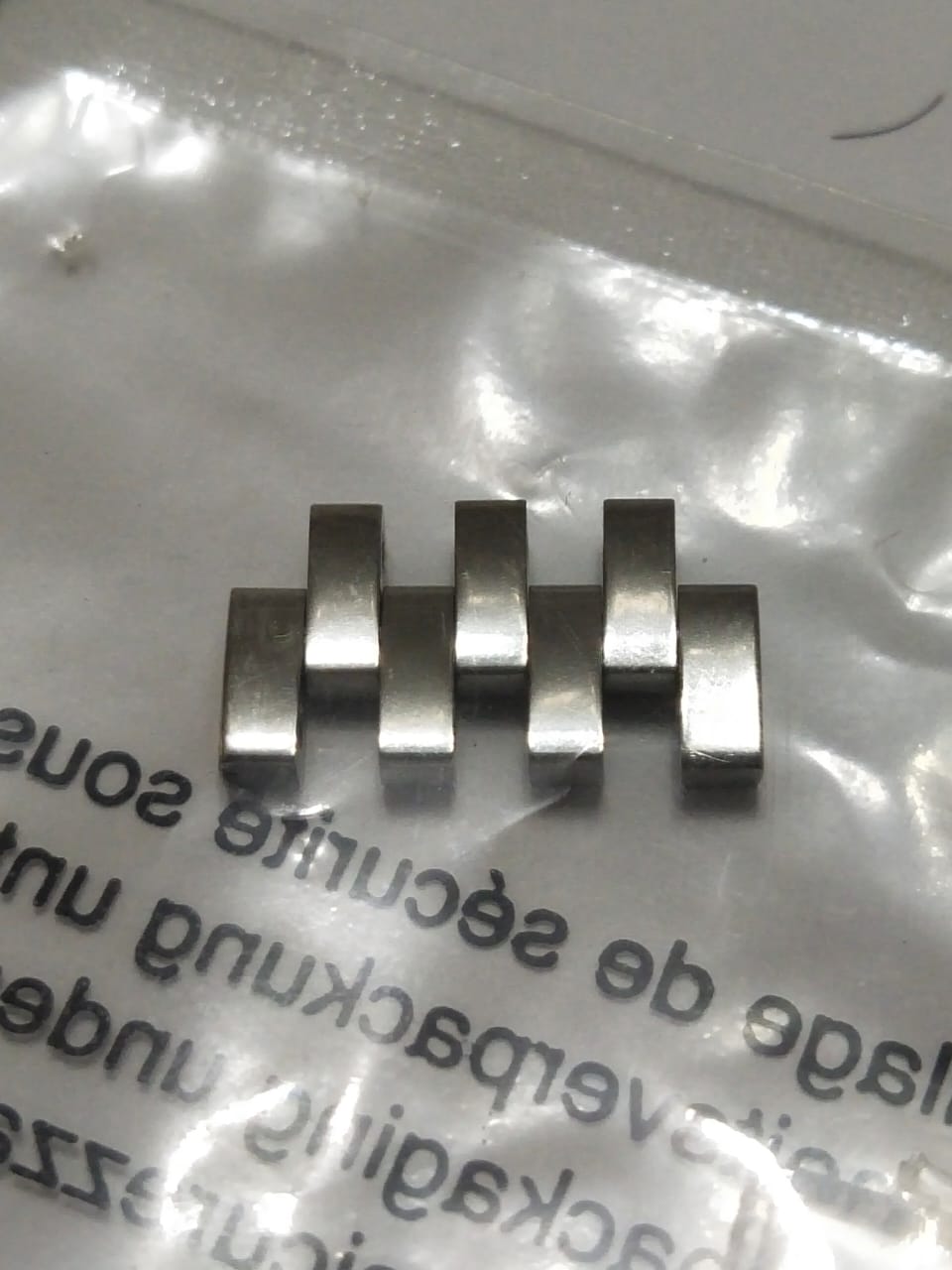 Gucci Link  16 mm  Part No. 163.5205.2S