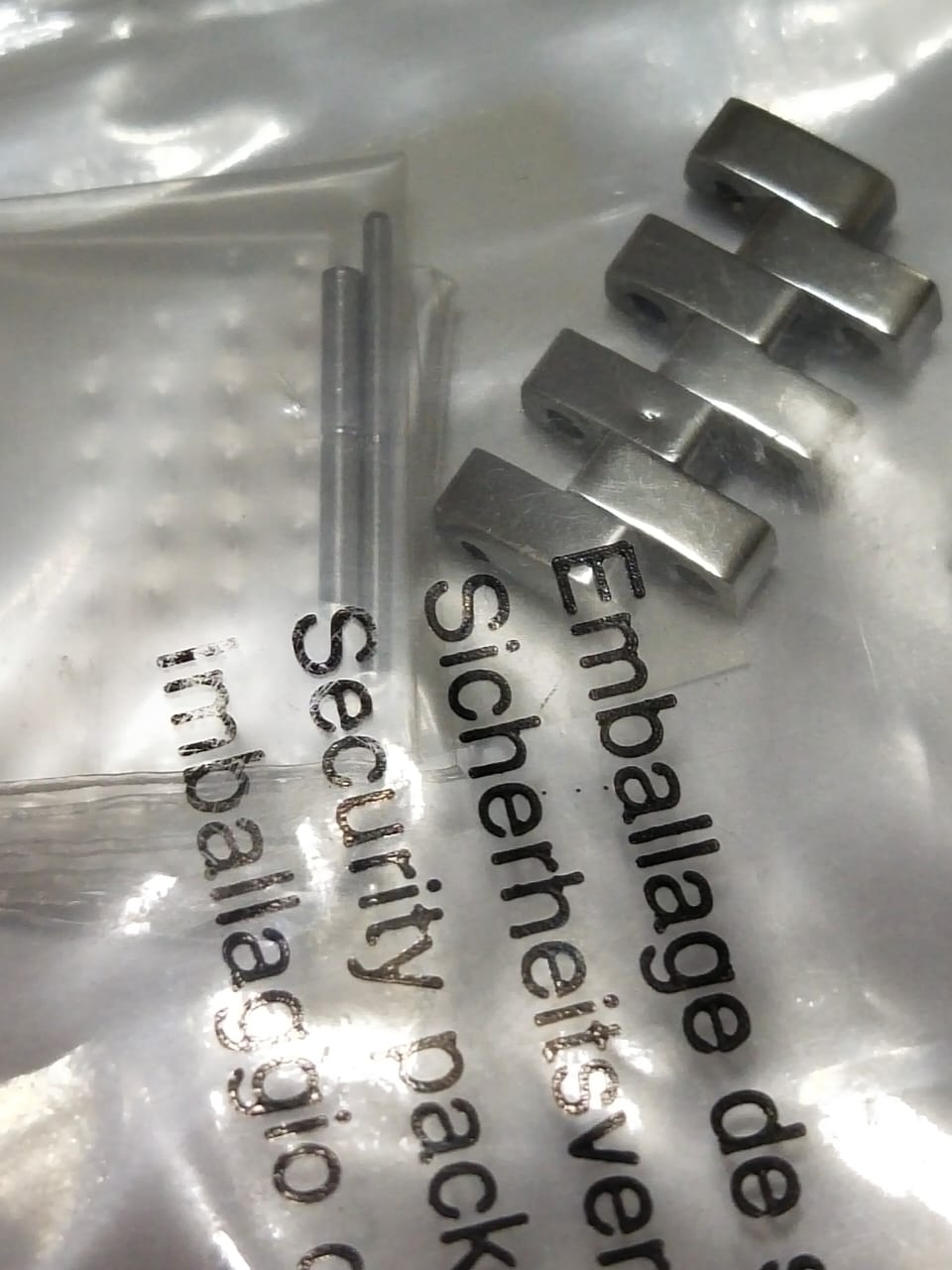 Gucci Link  16 mm  Part No. 163.5205.2S