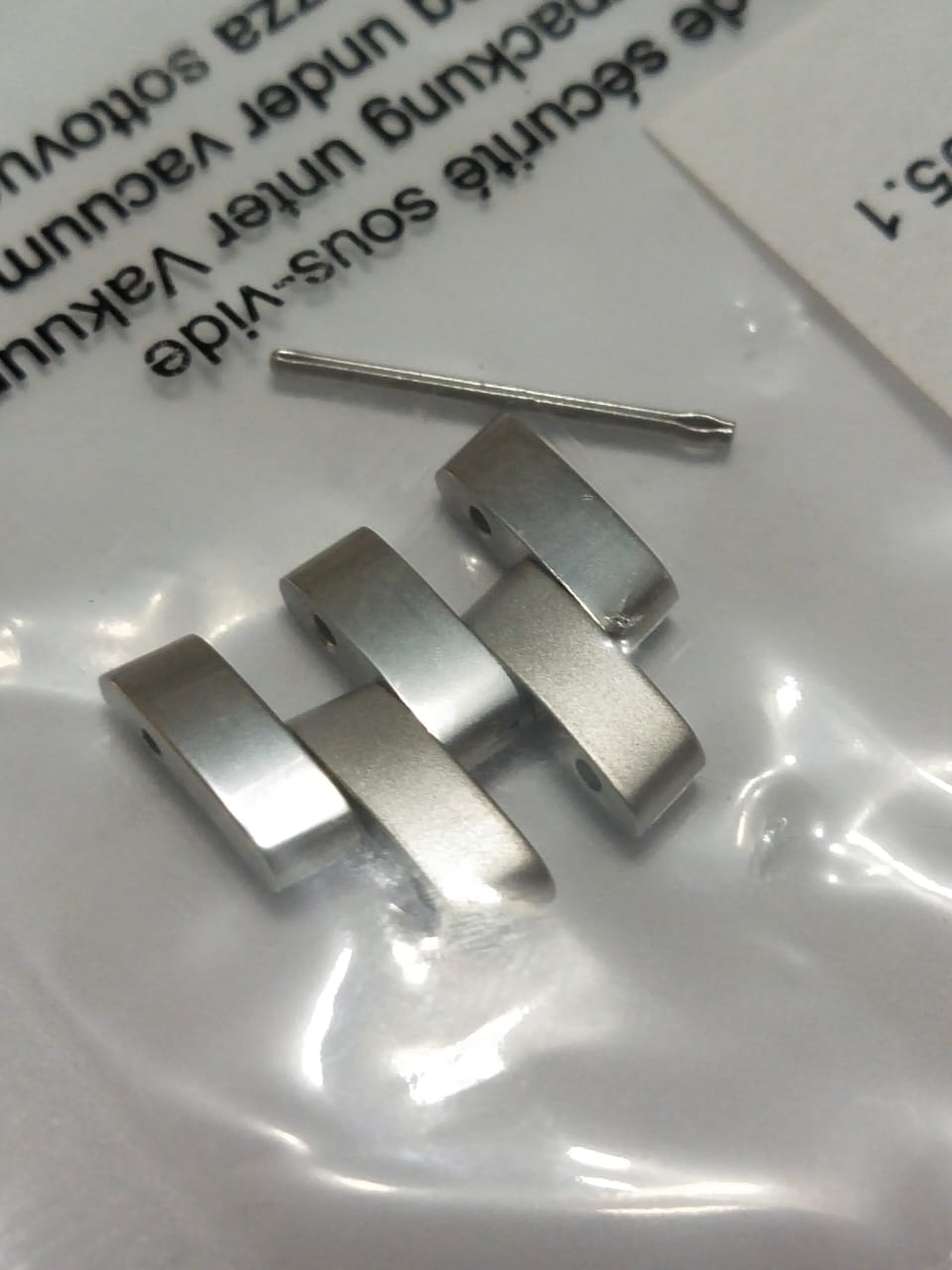 Gucci Link  18mm  Part No. 163.5505.1