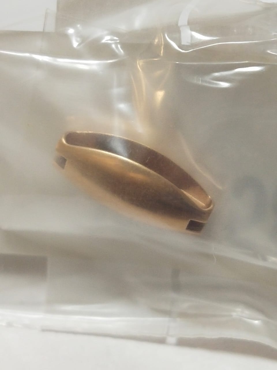 Gucci Link  Rose Gold Colour  Part No YDA58508