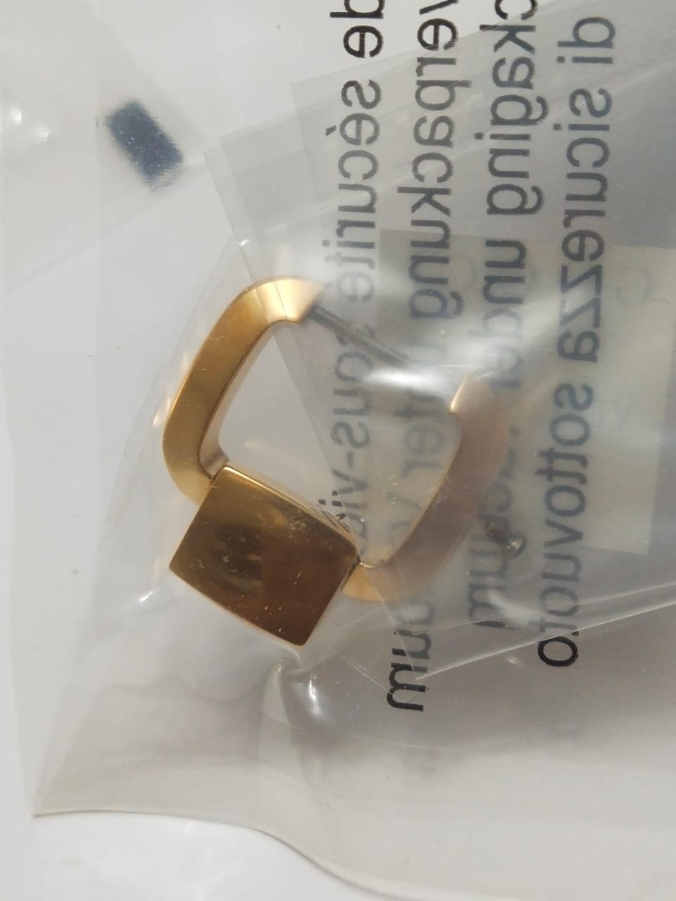 Gucci Link  Rose Gold Colour  Bart No YDA50398