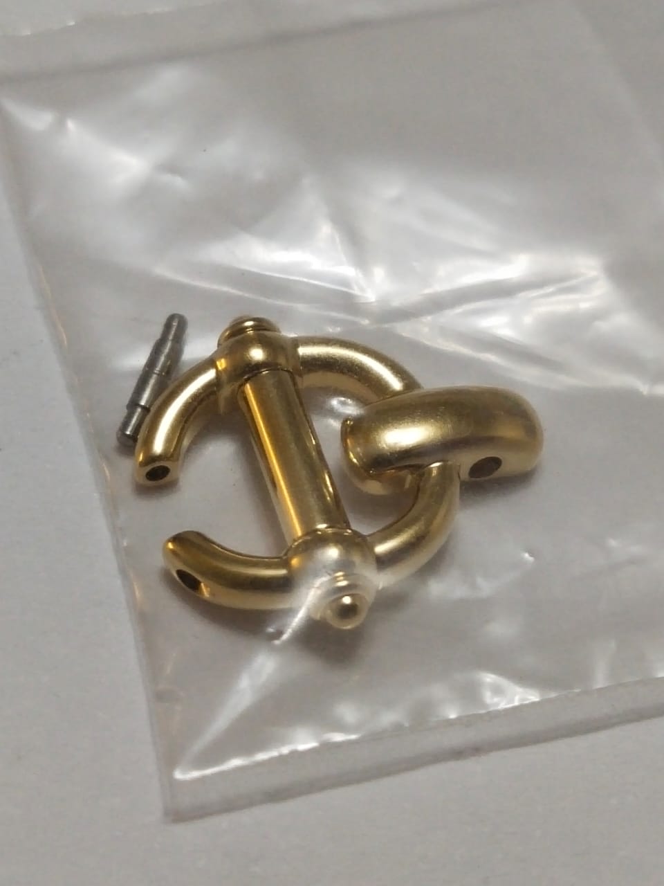 Gucci Link  Gold Colour  Part No. 163.6400.2