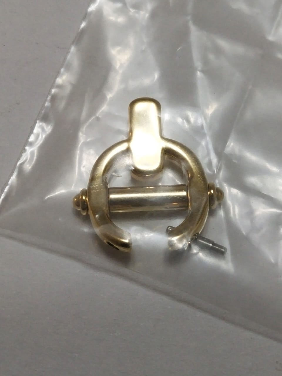 Gucci Link  Gold Colour  Part No. 163.6400.2