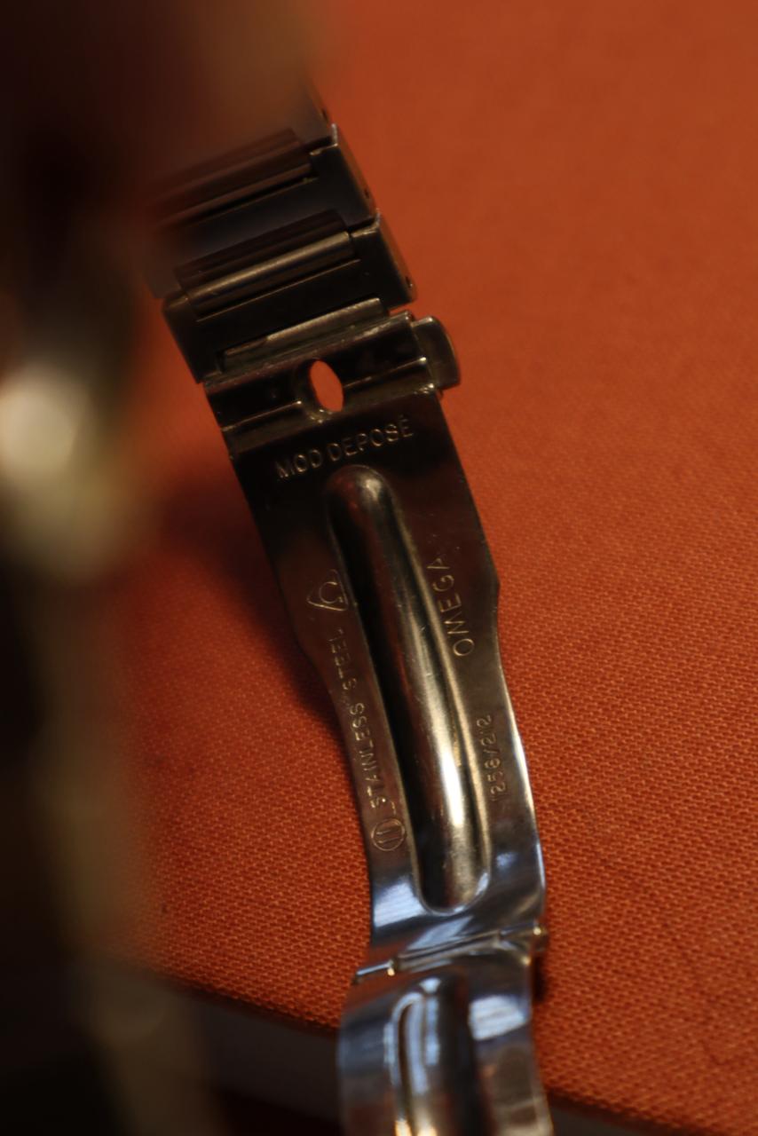 Vintage OMEGA Ω Constellation Tank