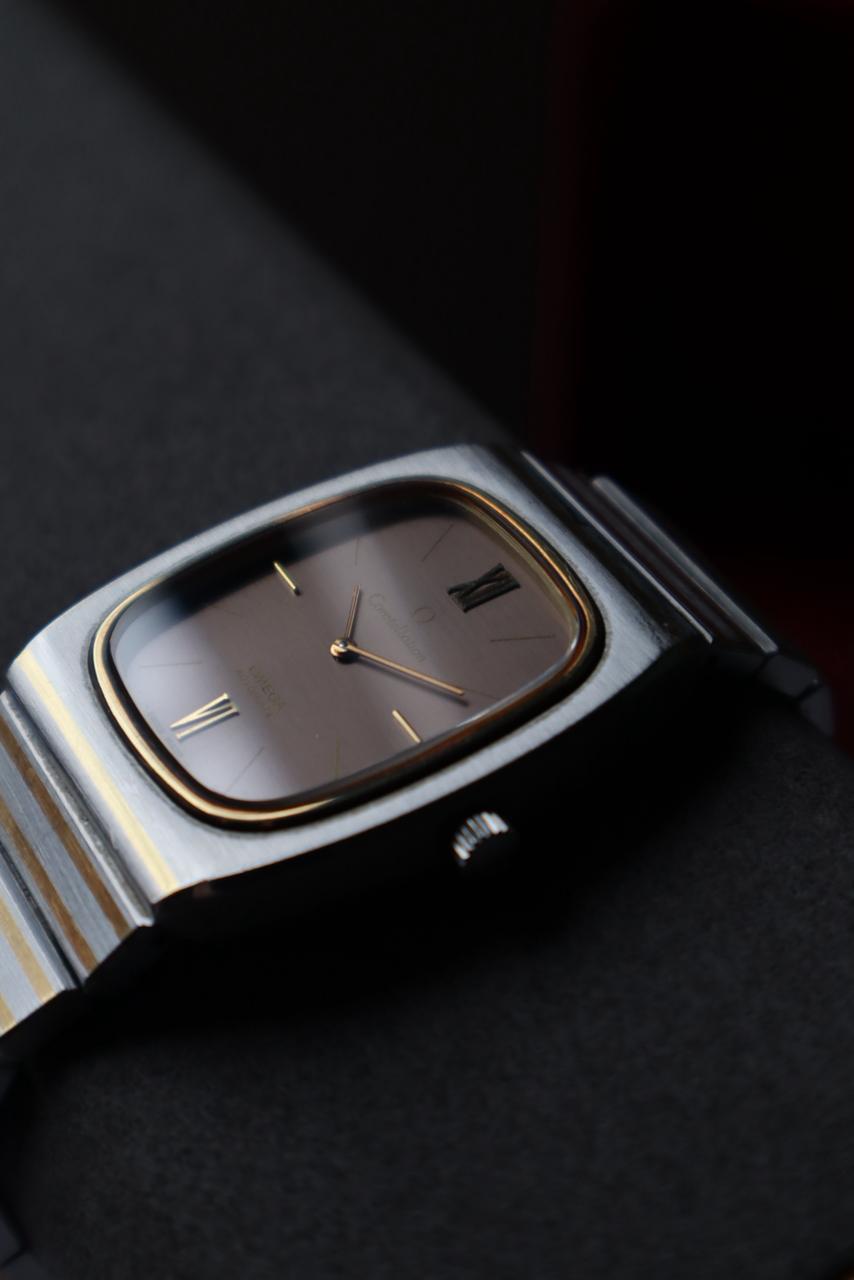 Vintage OMEGA Ω Constellation Tank