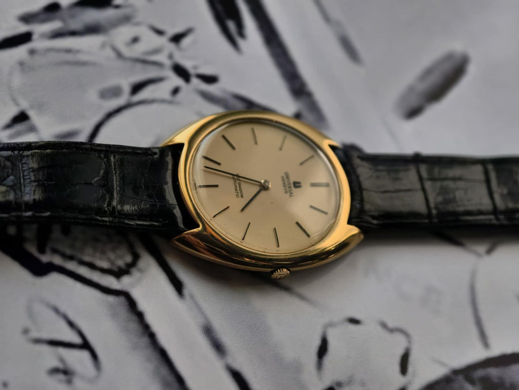 Vintage Universal Genève ~ Gilt Shadow 🤍