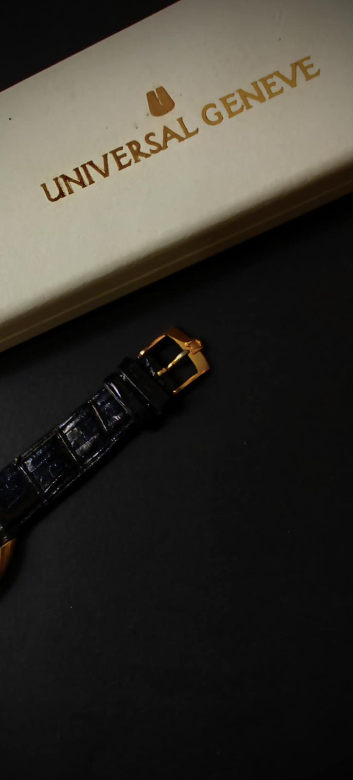 Vintage Universal Genève ~ Gilt Shadow 🤍