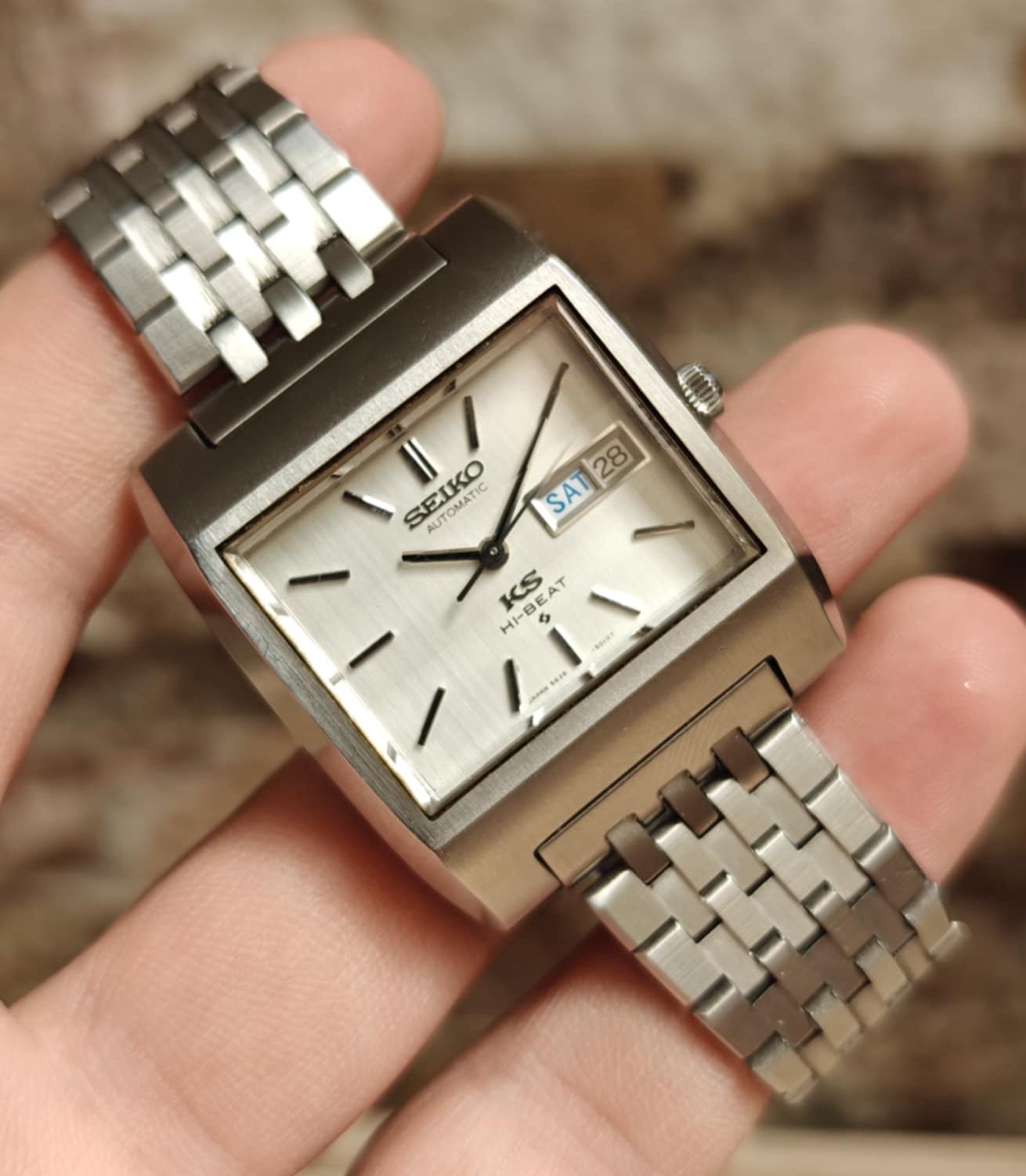 Rare 1970’s King Seiko 56 Square 🇯🇵 featuring a very beautiful “Cut Glass Bracelet”