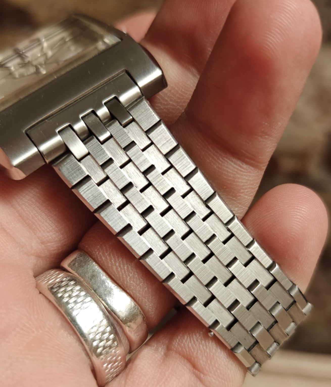 Rare 1970’s King Seiko 56 Square 🇯🇵 featuring a very beautiful “Cut Glass Bracelet”