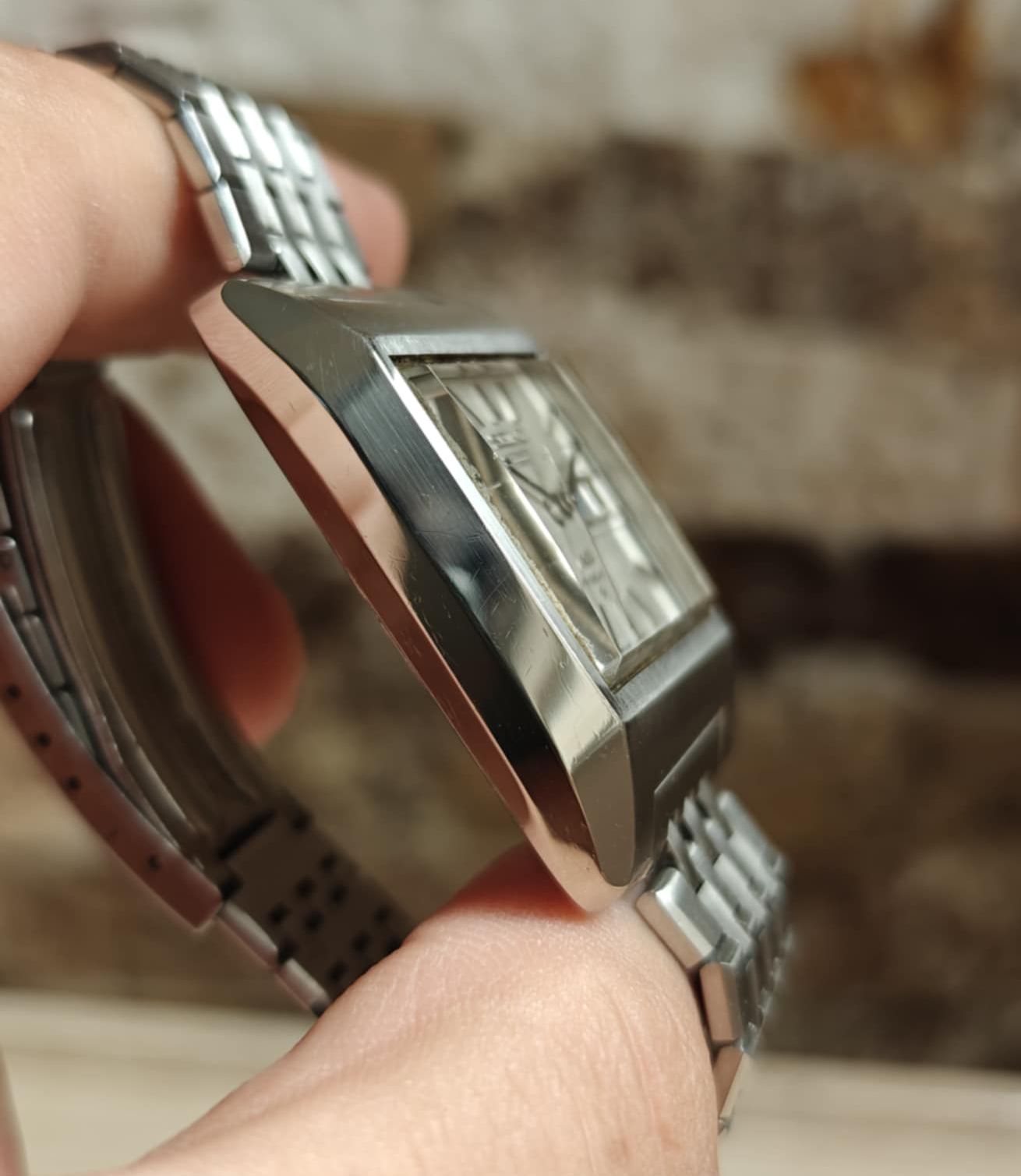 Rare 1970’s King Seiko 56 Square 🇯🇵 featuring a very beautiful “Cut Glass Bracelet”