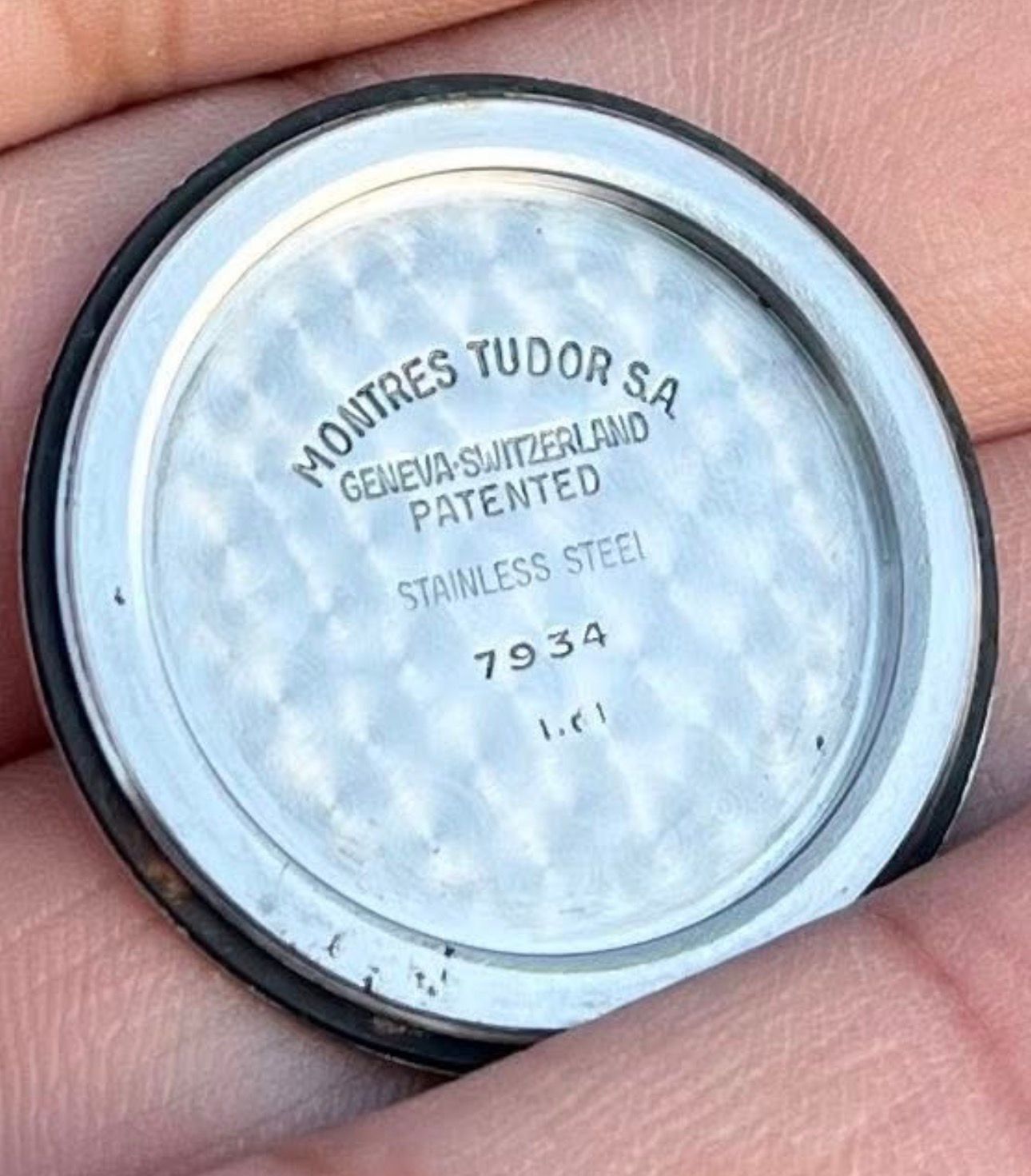 Vintage Tudor Oyster “Small Rose 🥀 Gilt Dial” ~ Via ROLEX