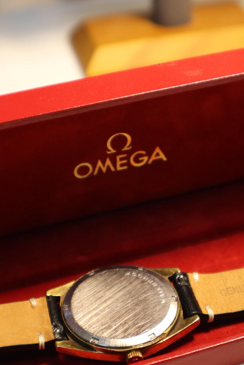 Vintage OMEGA Genève Ω from 1969