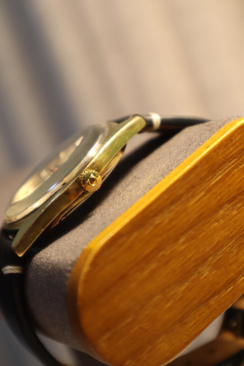 Vintage OMEGA Genève Ω from 1969