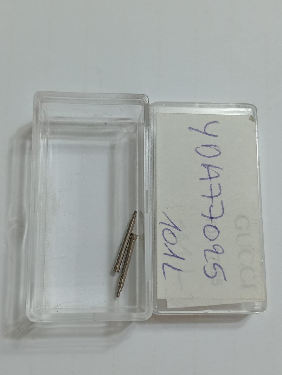 GUCCI SCREW YDA77025/101L/PRICE FOR ONE SCREW