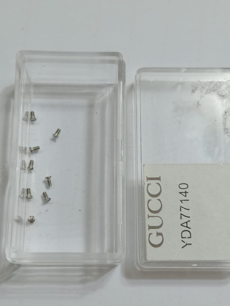 GUCCI SCREW YDA77140/PRICE OF ONE SCREW
