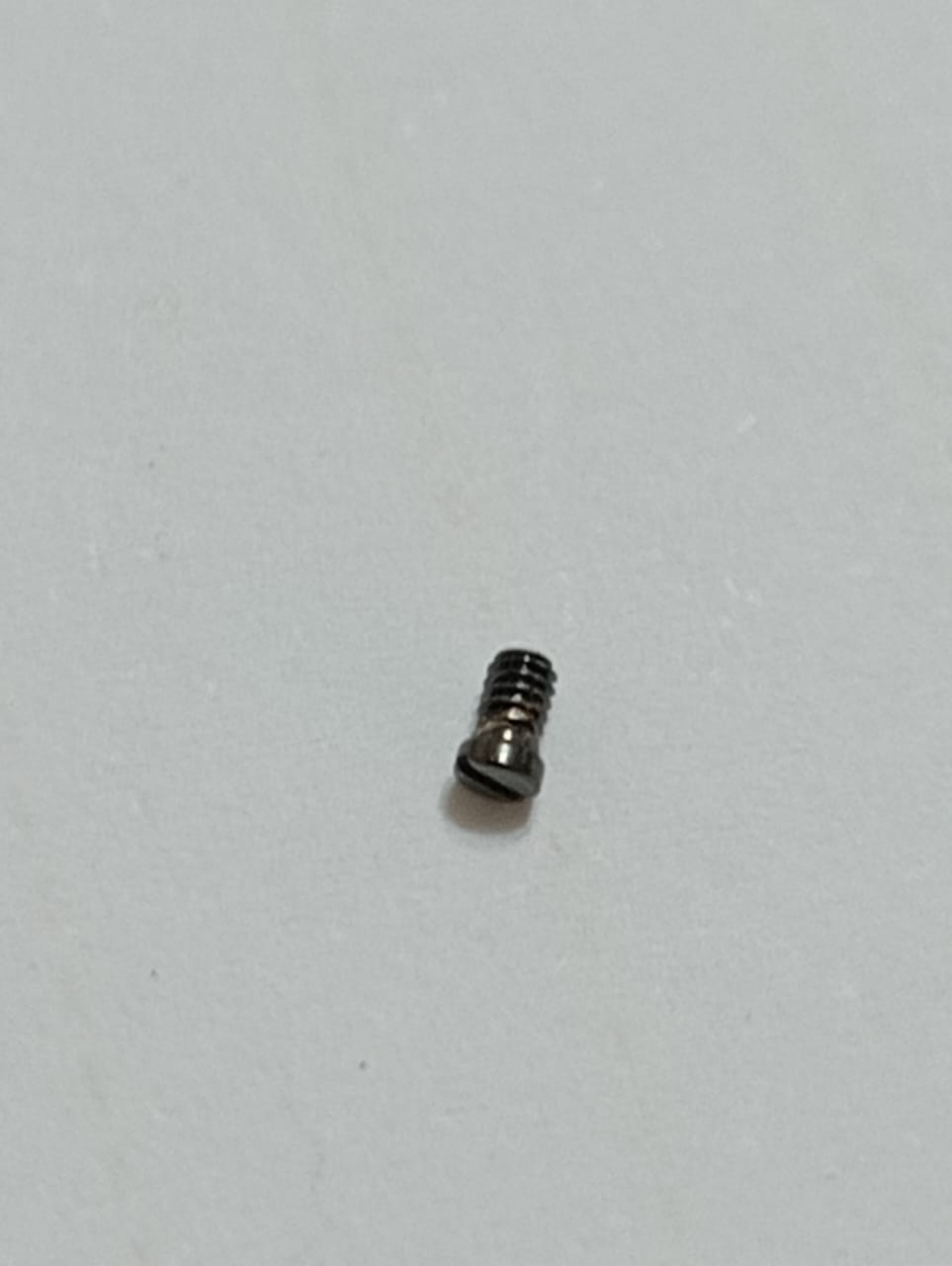 GUCCI SCREW YDA77116/PRICE FOR ONE SCREW
