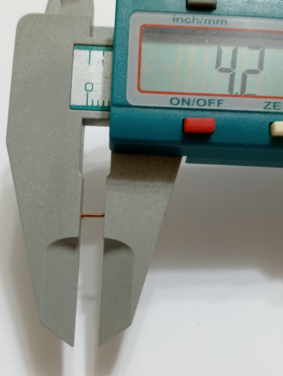 GUCCI SCREW YDA77037/103L/PRICE FOR ONE SCREW
