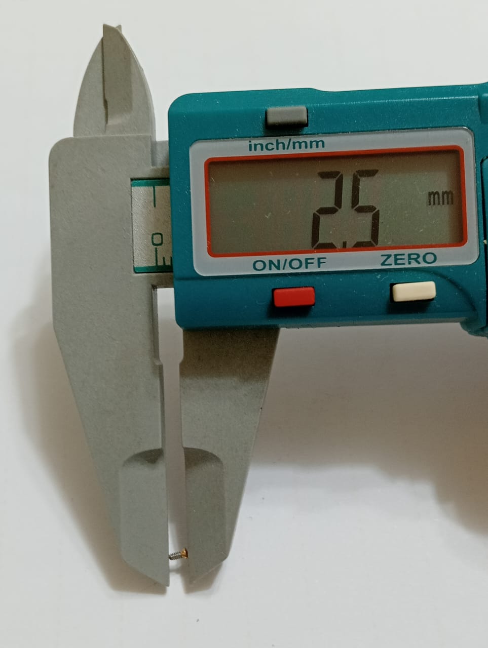 GUCCI SCREW YDA7703/10 SL/PRICE FOR ONE SCREW