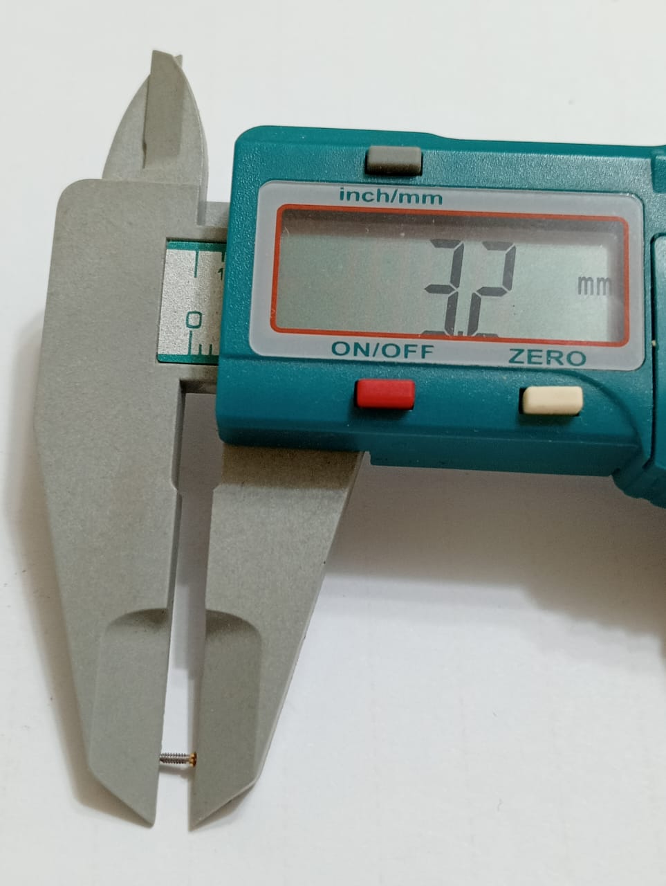 GUCCI SCREW YDA77060/107L/PRICE FOR ONE SCREW