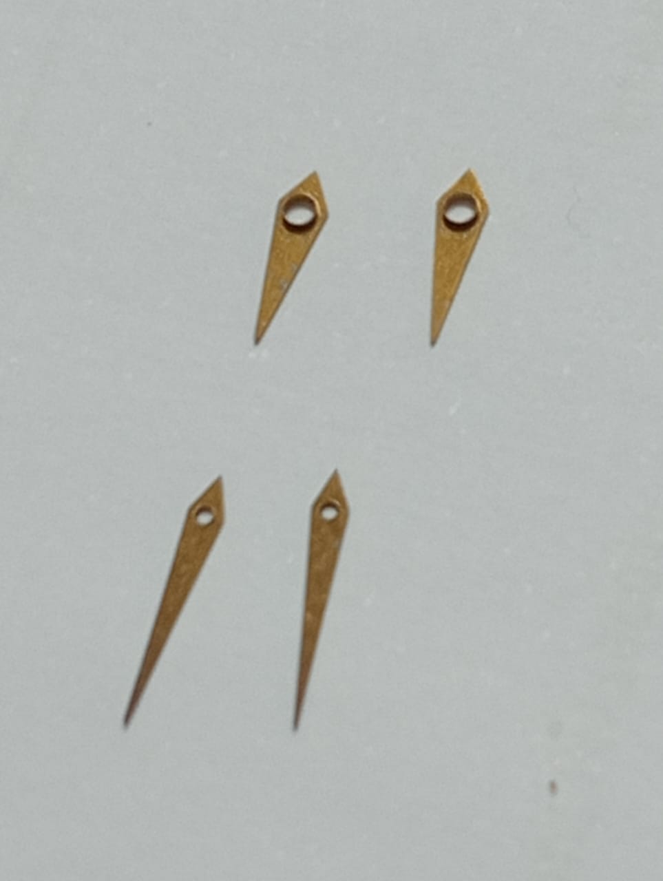 GUCCI ORIGINAL HANDS PART.052.033/AIGUILLES NOIRES 2000L/PRICE FOR HANDS SET