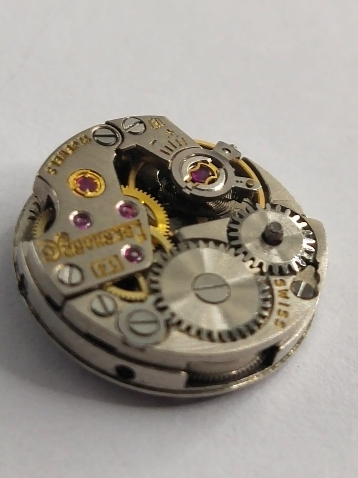 Manual movement / Eberhard works well / Hour wheel and column with minute wheel missing.....Selling as pictured
