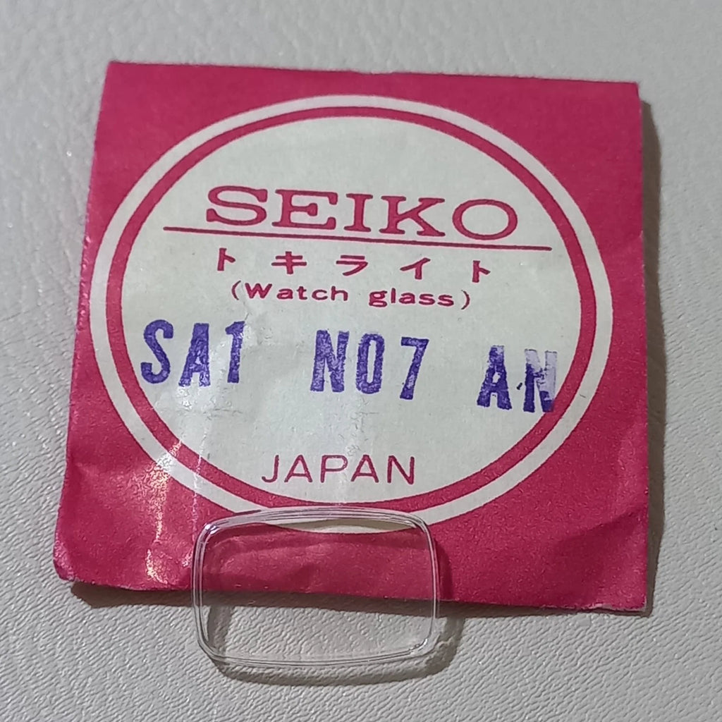 Seiko Glass SA1N07AN Crystal For Seiko 1700-3120 Parts NOS