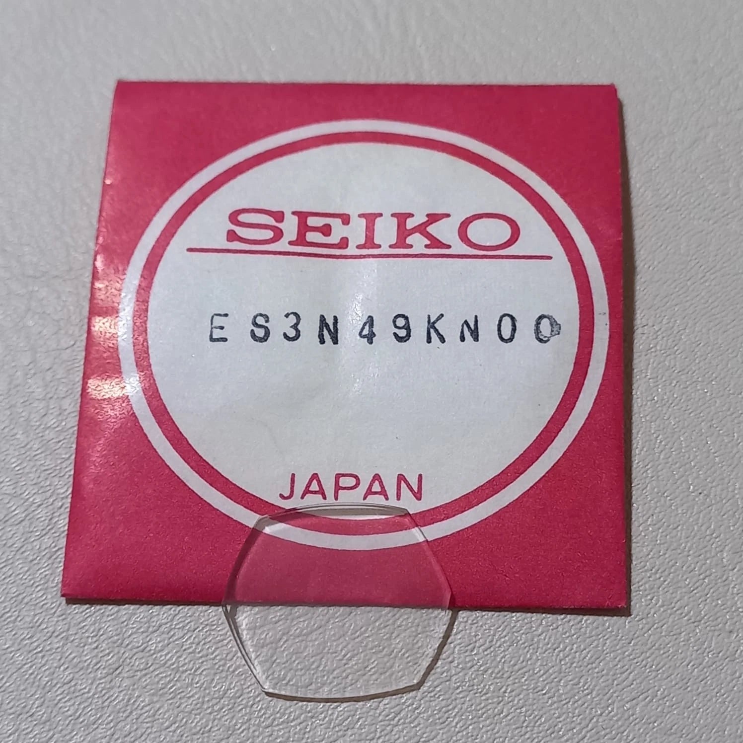 SEIKO GENUINE CRYSTAL GLASS WATCH ES3N49KN00 NOS