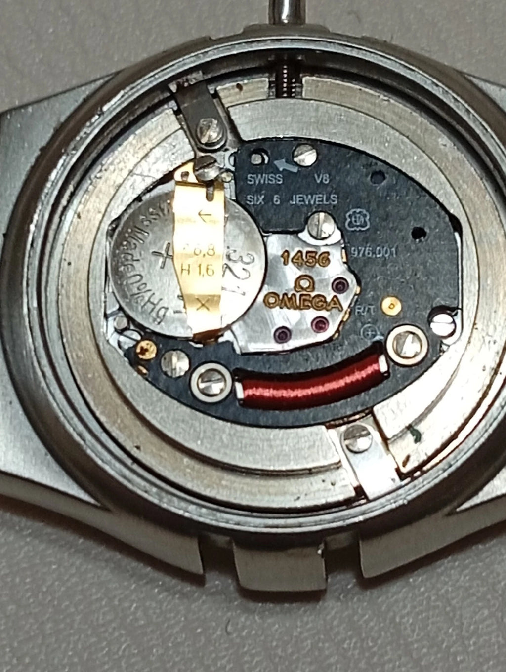 OMEGA Case With Dail Mother Of Bird /Hand & Movment/Working