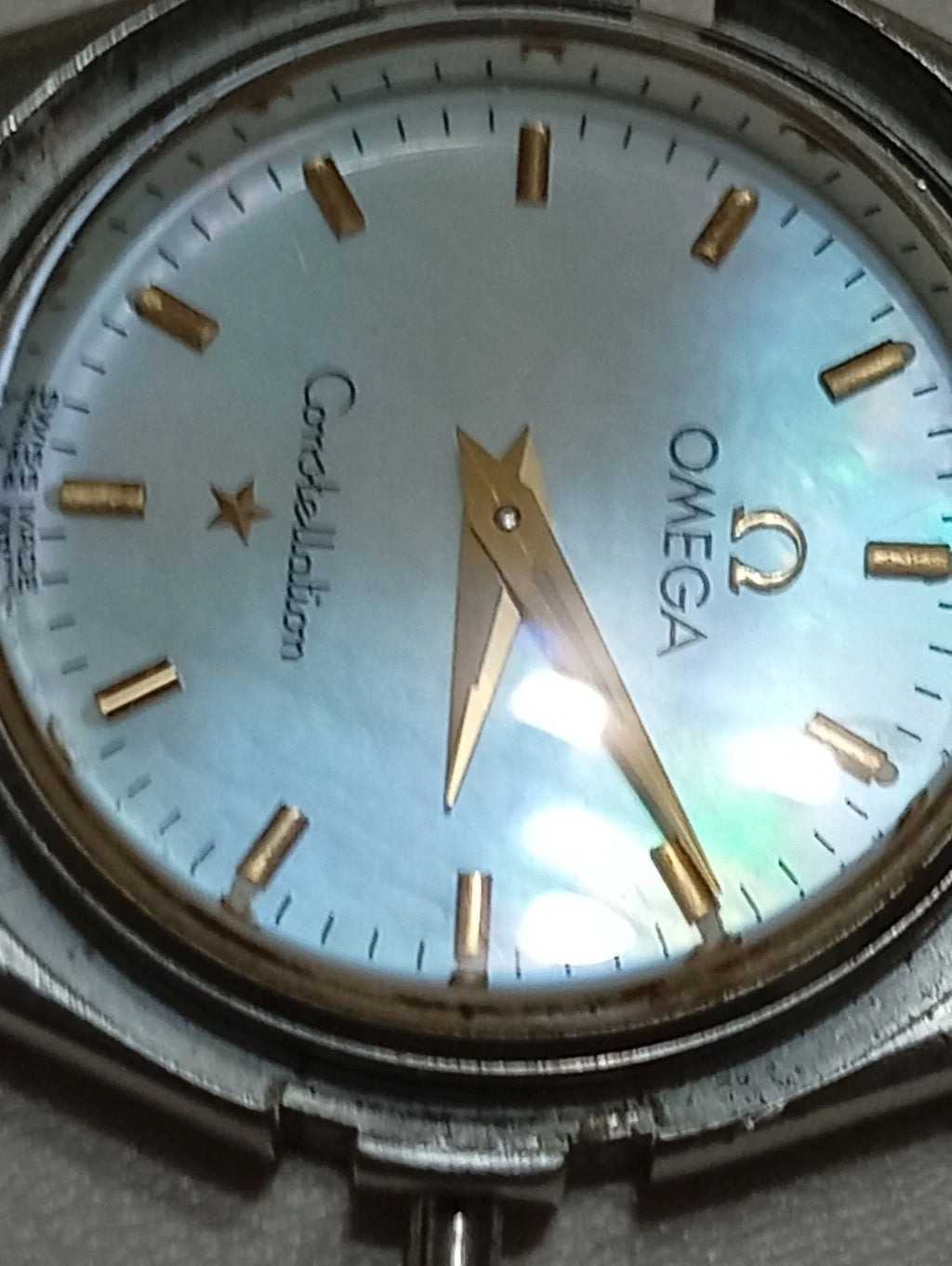OMEGA Case With Dail Mother Of Bird /Hand & Movment/Working