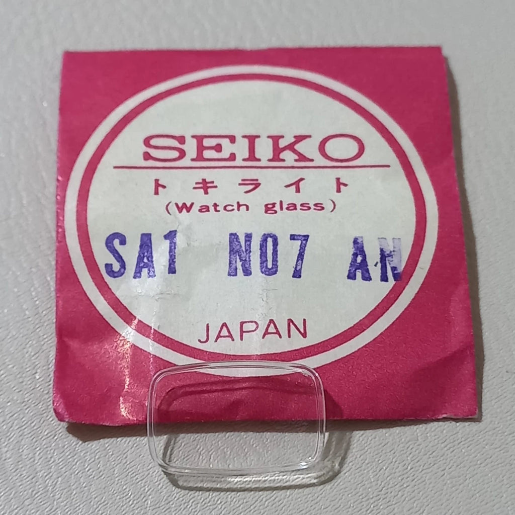 Seiko Glass SA1N07AN Crystal For Seiko 1700-3120 Parts NOS