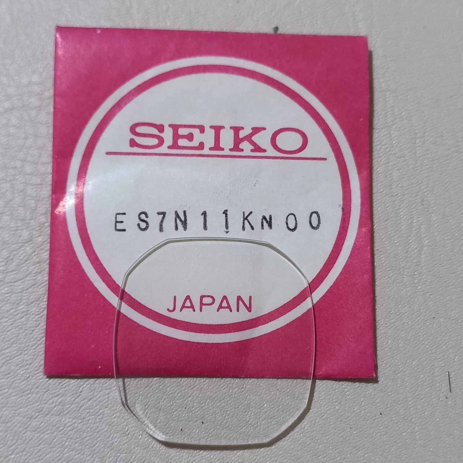 Seiko Vintage Watch 7122-5010 Crystal Part ES7N11KN00 NOS
