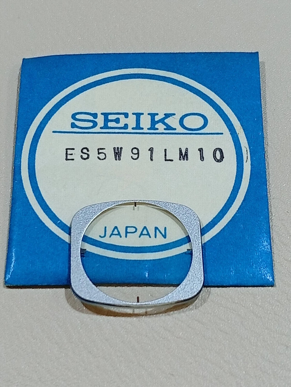 Seiko ES5W91LM10 Glass Crystal Glass Original NOS