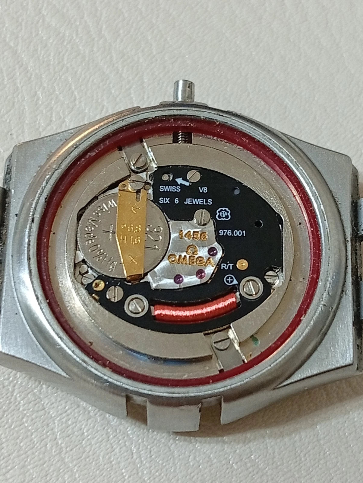 OMEGA Case With Dail Mother Of Bird /Hand & Movment/Working