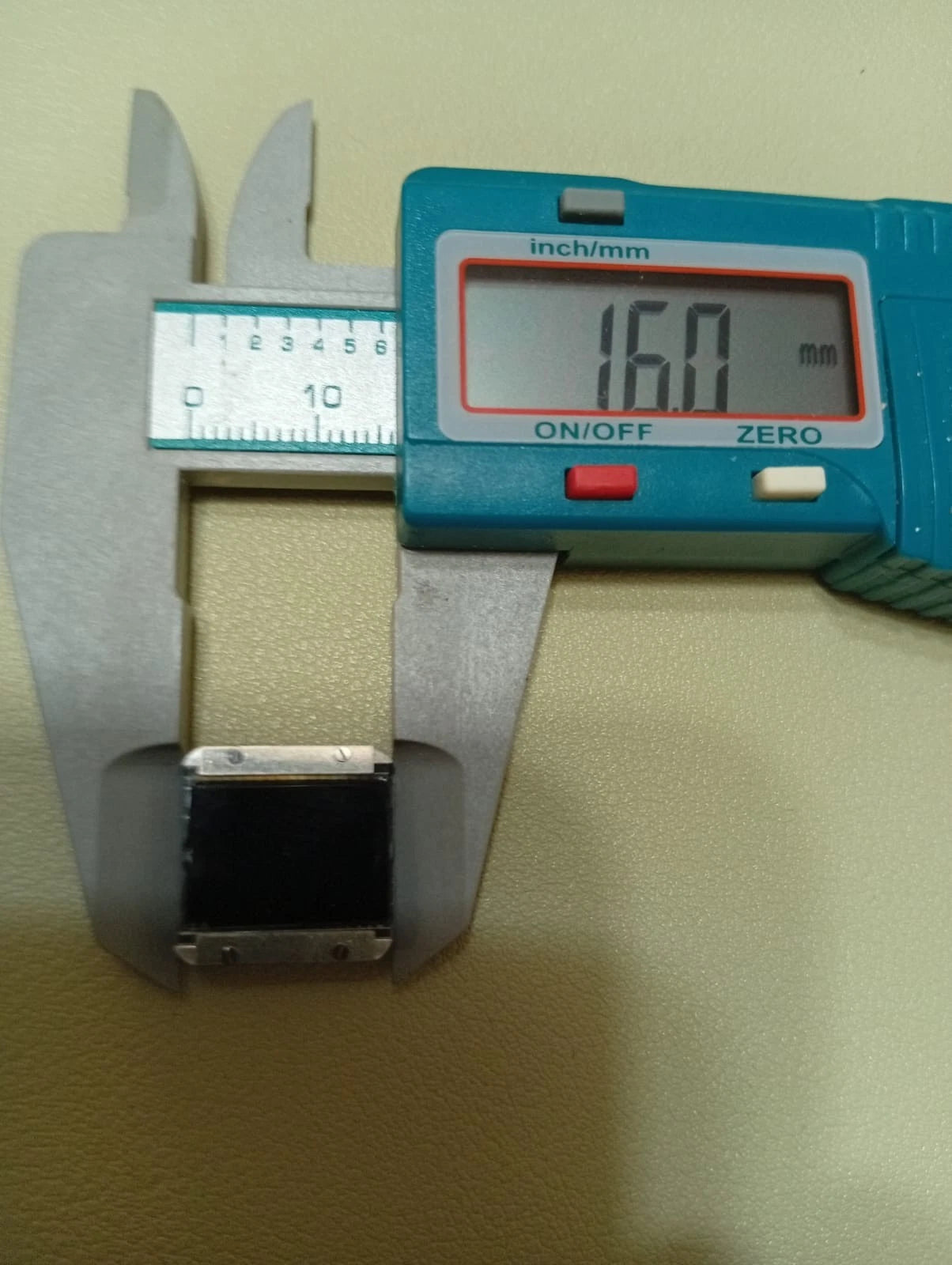 BREITLING B80 Swiss Movement, Digital Display, UTC, Flight-Time, USED/ PRICE 1PC