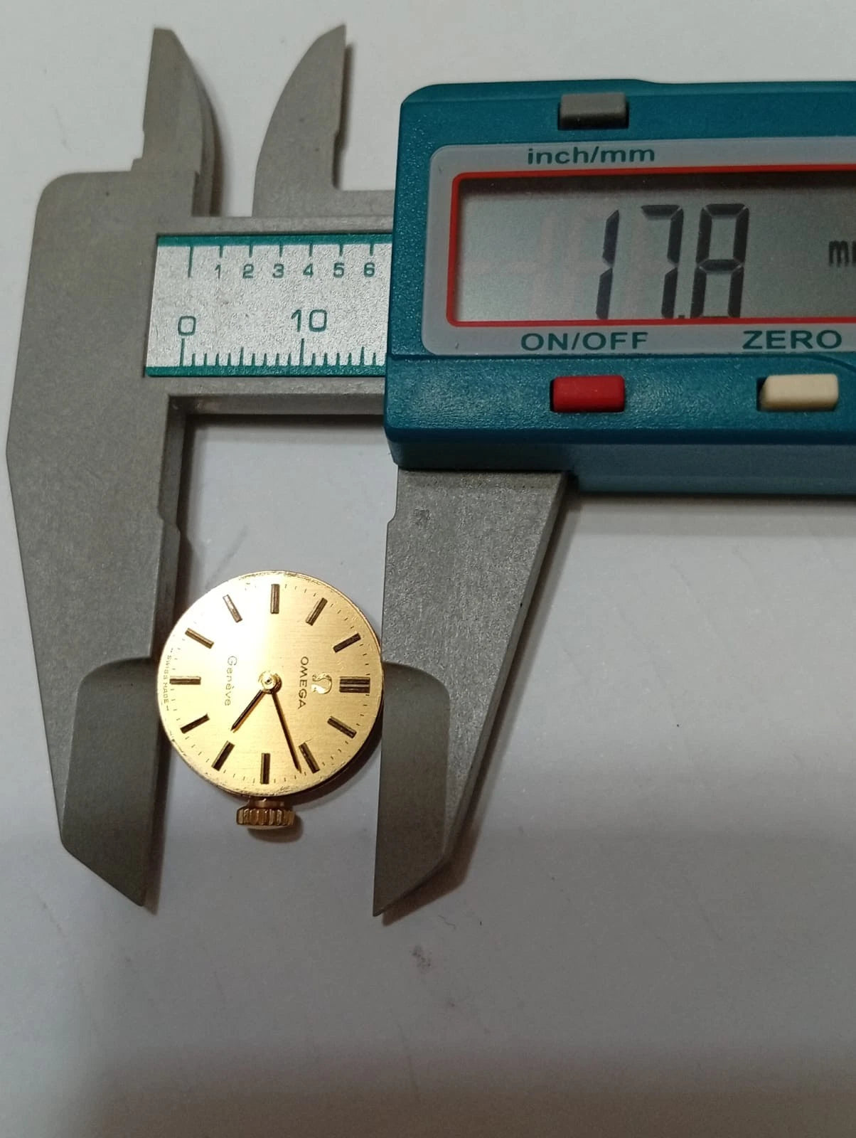 Omega Caliber 630 manual movement with dial/hands/works perfectly/used