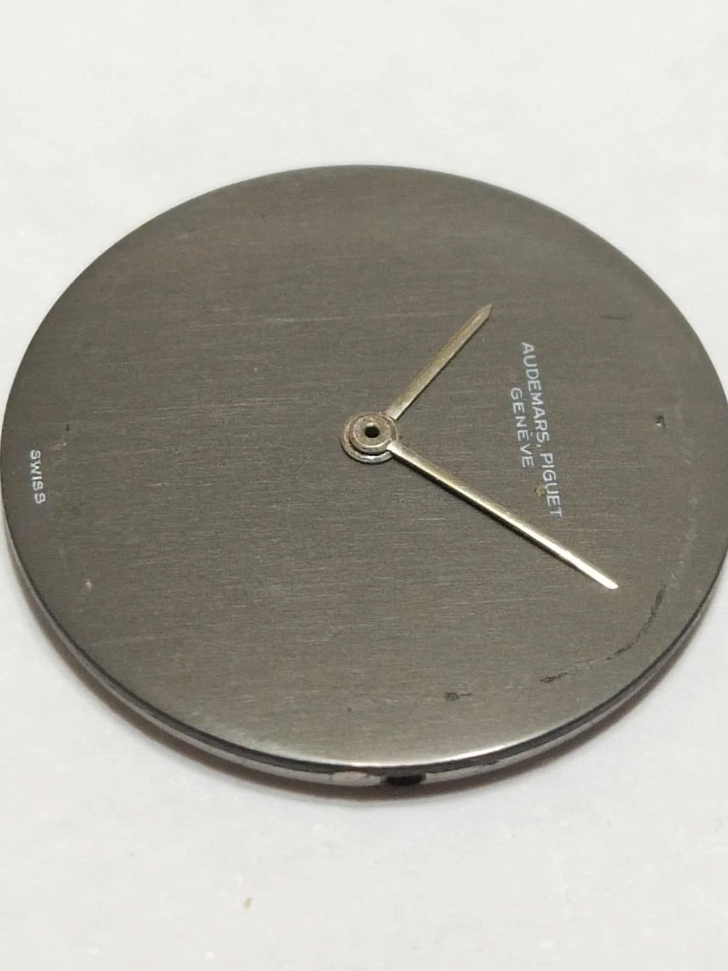 Dial with hands / Audemars Piguet / with movement holder / Used