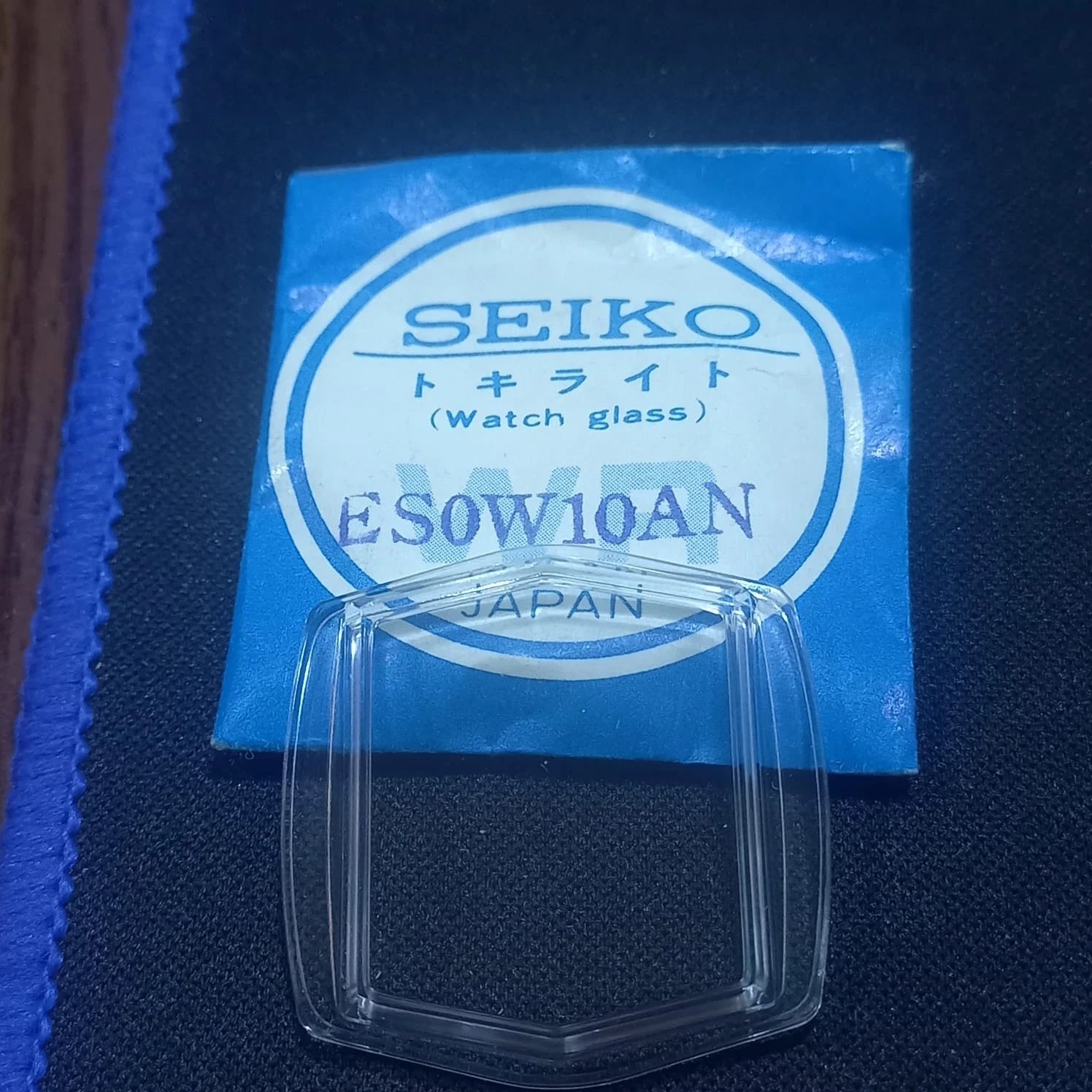 SEIKO ES0W10AN NOS GENUINE CRYSTAL FOR 3803-5000 QUARTZ 2002