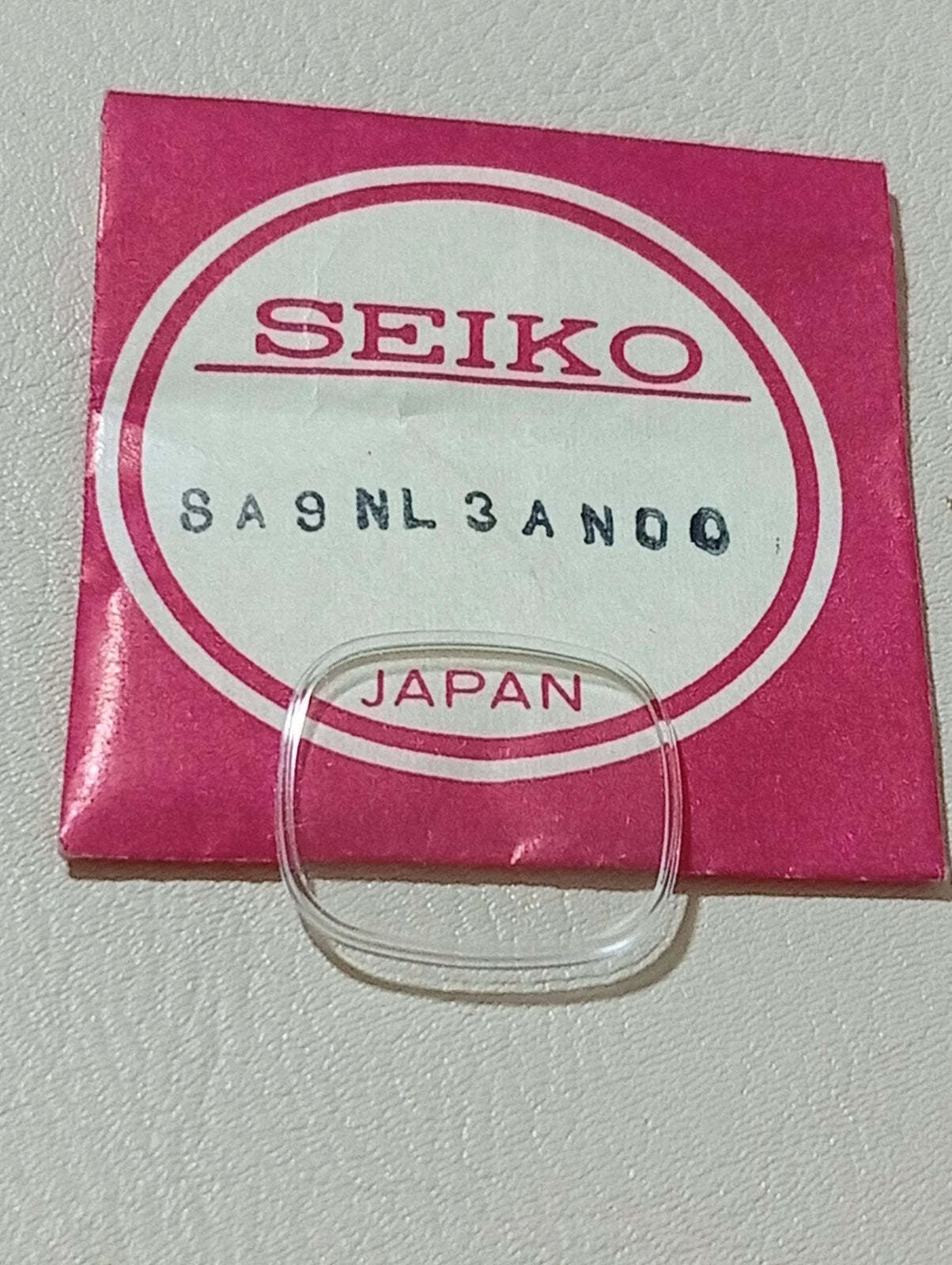 Seiko SA9NL3AN00 Crystal Glass Watch NOS