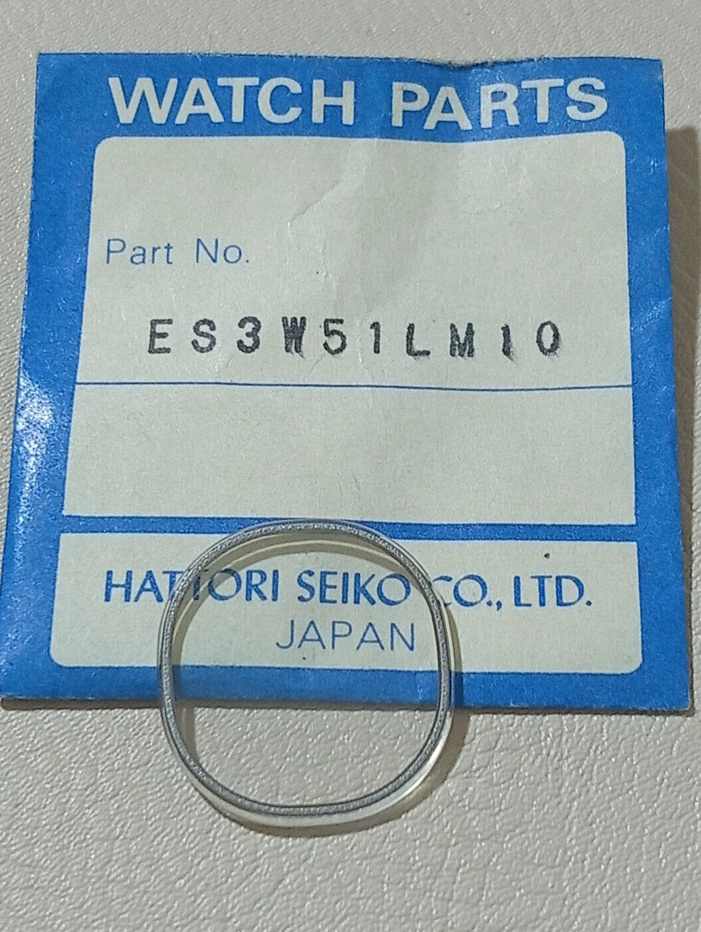 Seiko ES3W51LM10 Glass Crystal Original NOS